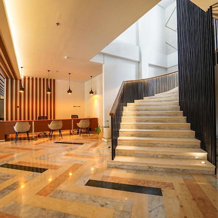 Rayz Umm Hotel Malang Luaran gambar