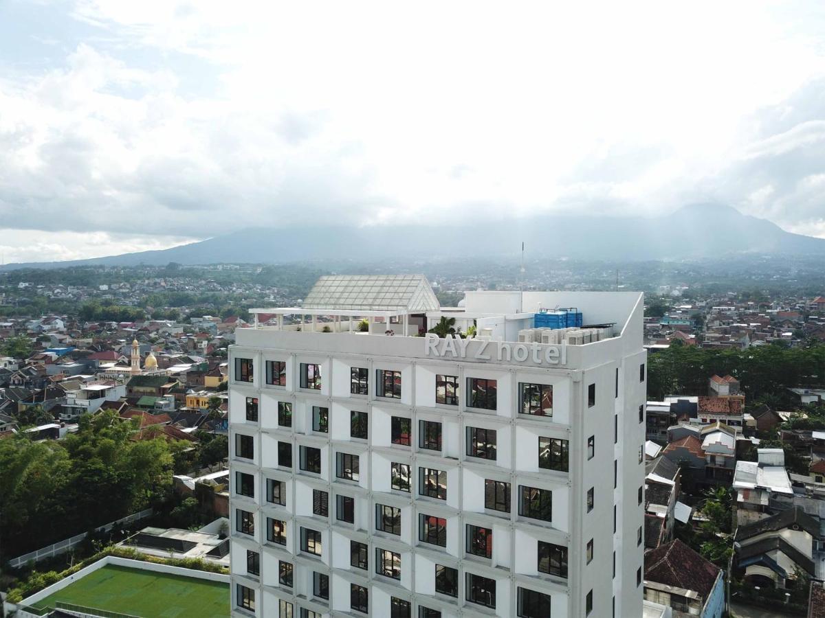 Rayz Umm Hotel Malang Luaran gambar
