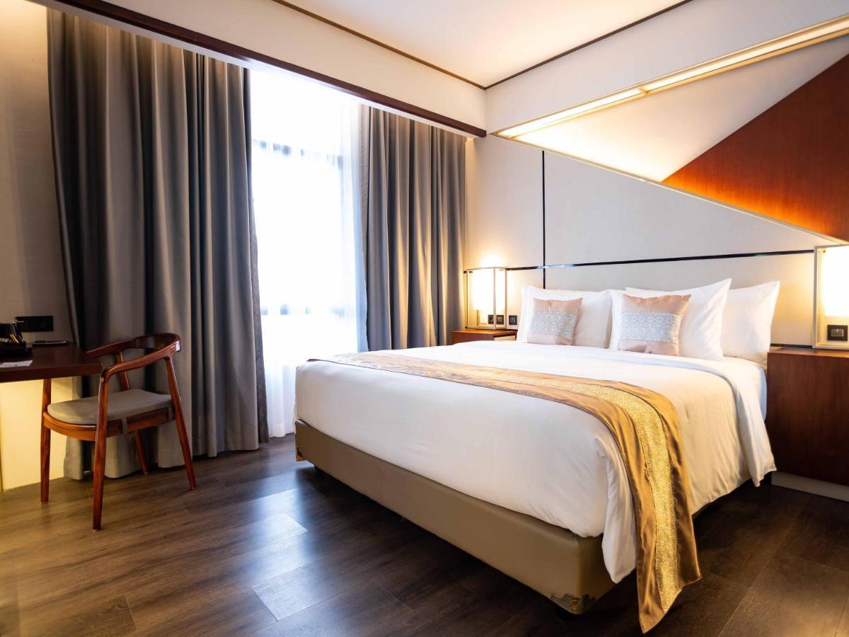 Rayz Umm Hotel Malang Luaran gambar