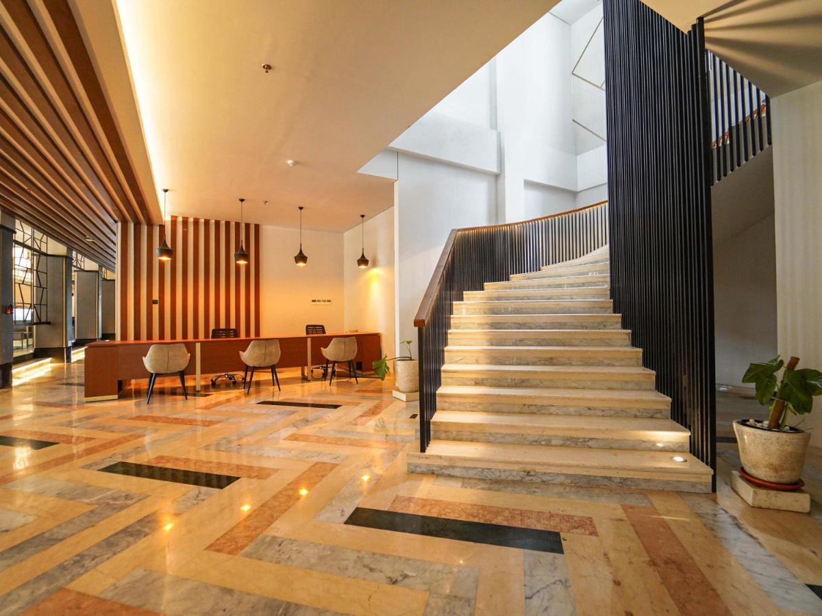 Rayz Umm Hotel Malang Luaran gambar
